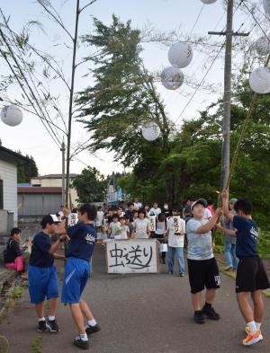 虫送り行列1