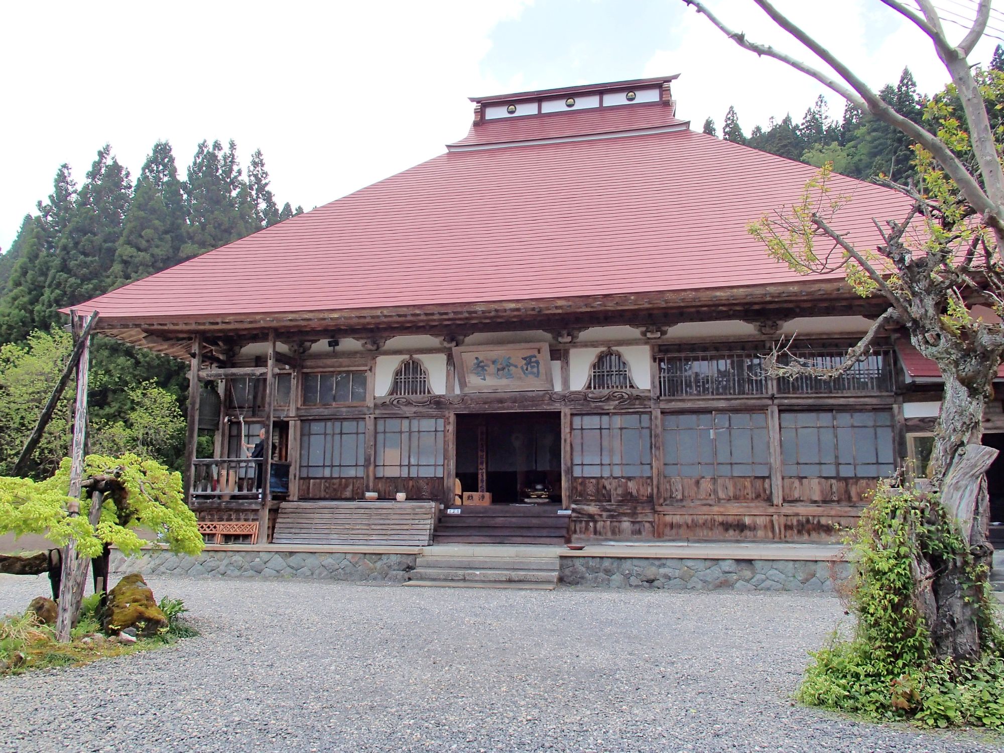 西隆寺外観の画像