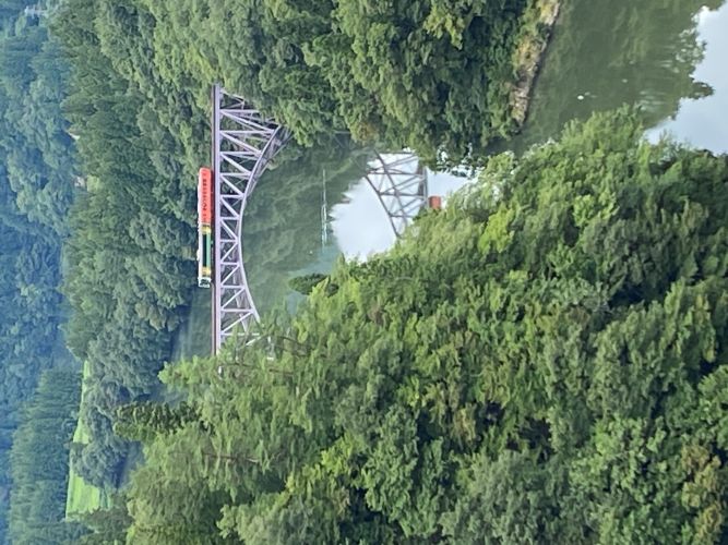 第一橋梁を通過する只見線列車の画像3